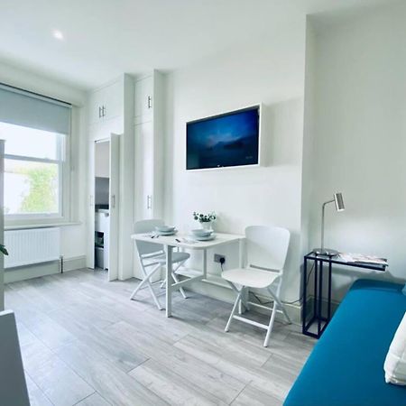 Apt 08 Beachside Beauty Central Studio Steps From Cafes Brighton Luaran gambar