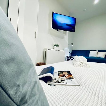 Apt 08 Beachside Beauty Central Studio Steps From Cafes Brighton Luaran gambar